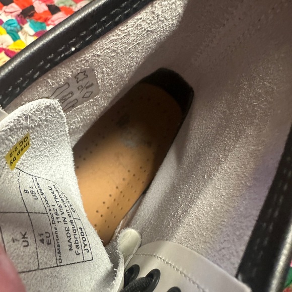 Women's DR.MARTENS White 1460 Smooth Leather Lace Up Boots Size 9 - Picture 7 of 13